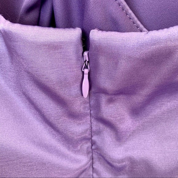 Le Chateau Lilac Dress - Picture 4 of 5